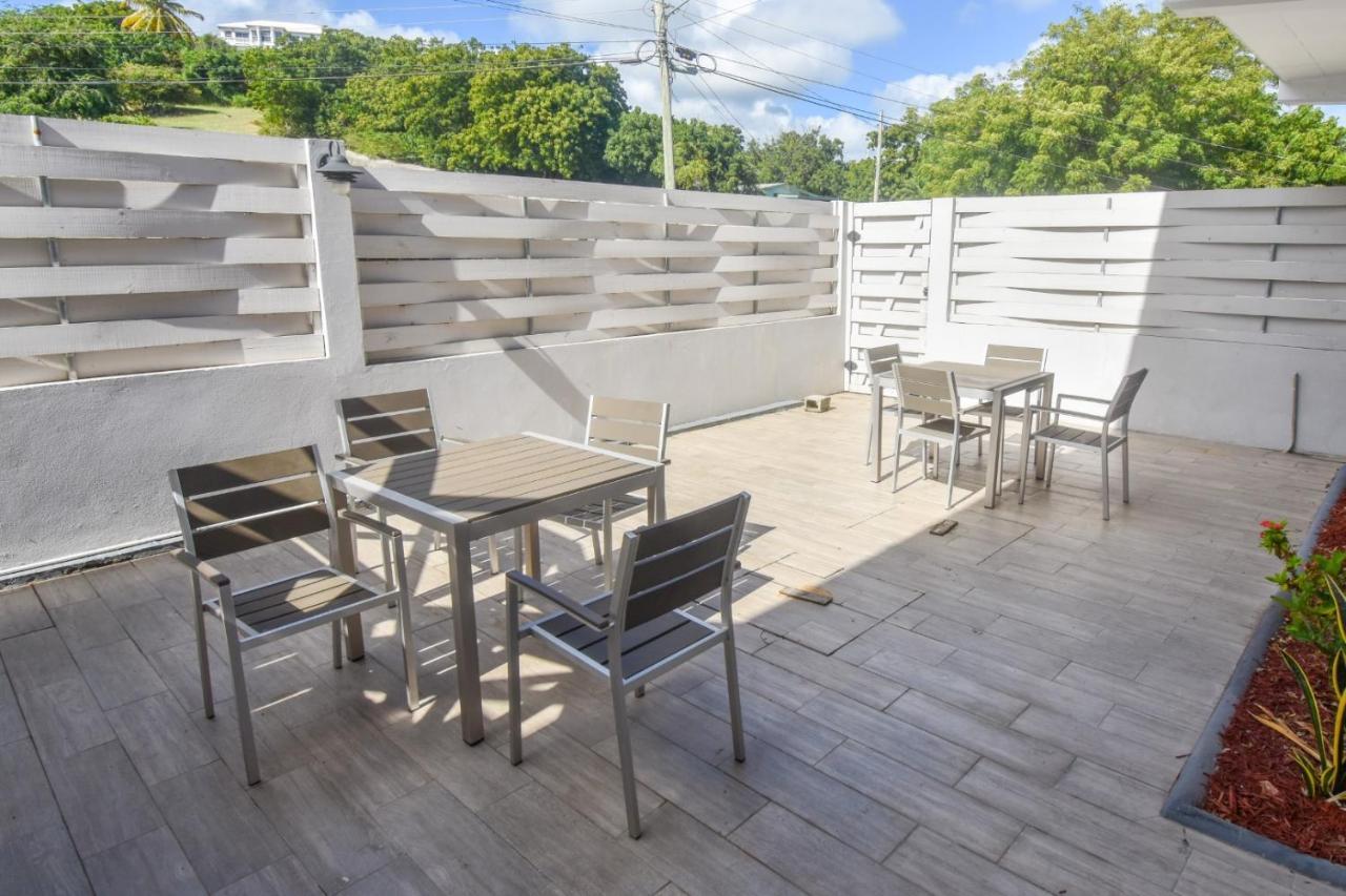 The Moxy Hotel English Harbour Екстериор снимка